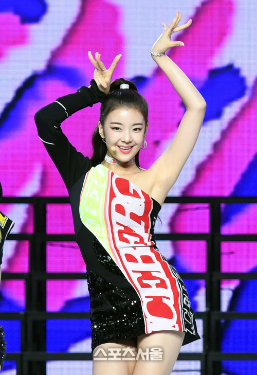 [포토]있지(ITZY)의 리아, S라인 뽐내며