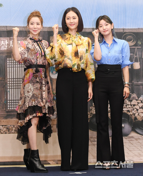 [포토] 윤세아-염정아-박소담, 자급자족...유기농 라이프~!