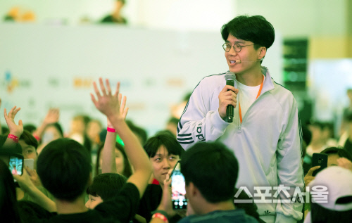 [포토] '보겸', 다이아 페스티벌에서 질문을 받습니다~