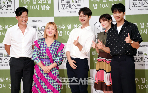 "자격증까지"…'리포' 이서진X이승기, #첫동반예능 #육아도전 #진정성[SS현장]