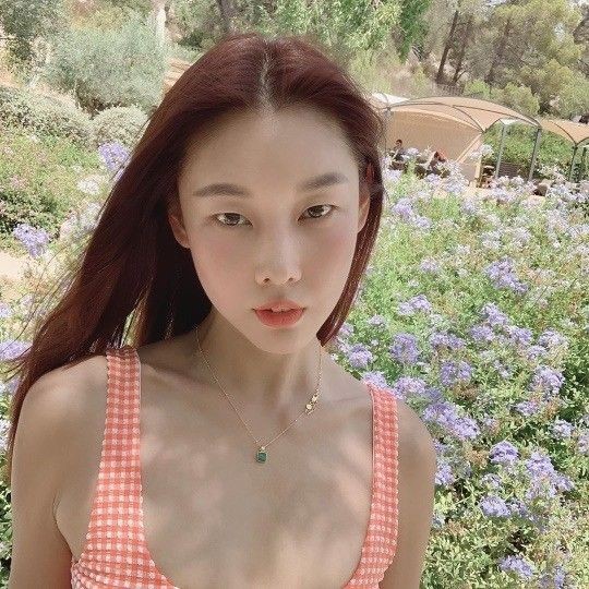 한혜진 "비키니 사진 민망? 안 보면 돼"…당당 행보