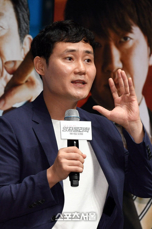 [포토]\'양자물리학\' 이성태 감독, \'버닝썬과 상관없이...\'