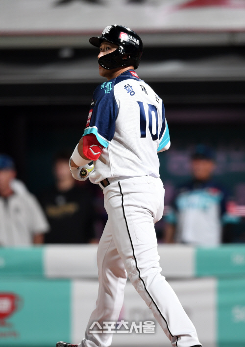 [포토]KT 황재균, 복귀 자축 시즌 14호 홈런