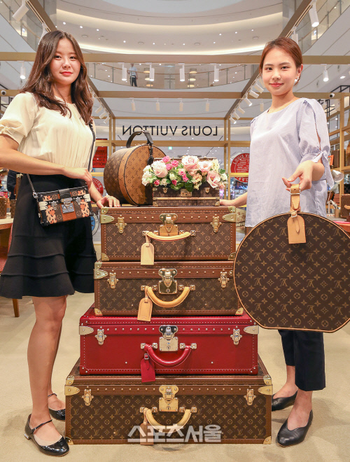 [포토] 현대百, 루이비통 ‘하드사이드 러기지’ 팝업 스토어
