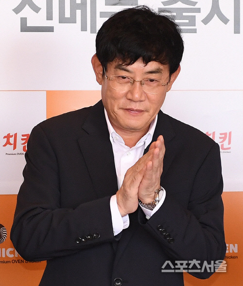 [포토] 이경규, 허니마라 치킨의 맛은...?