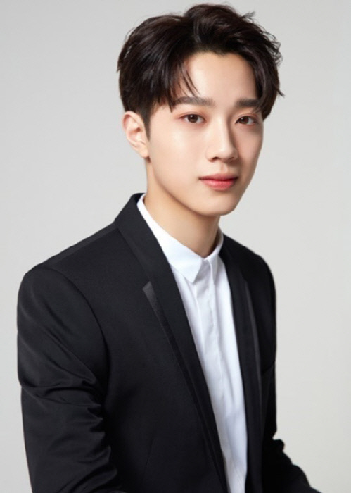 "韓활동 포기 안해" 라이관린, 큐브와 전속계약분쟁 첫 재판 참석