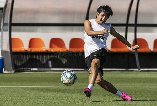 西 매체 "이강인, 솔레르 부상으로 출전 기회 잡을 것"