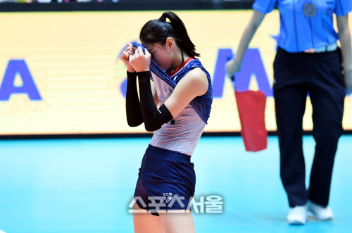 [포토] 김연경 \'일본에 지다니\'