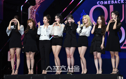 [포토]\'퀸덤\' 러블리즈, 사랑스럽게!