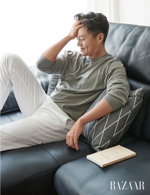 이서진, 원조 '힐링장인'의 매력…완벽 보조개 미소[★포토]