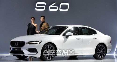 [포토] 볼보 신형 S60, 완벽한 비율로 다시 태어났다