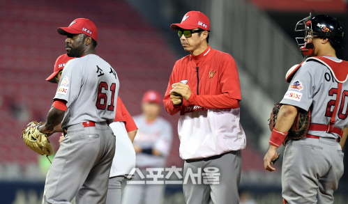 SK 소사, 70구 이상 던지면 힘 떨어진다(?)...필요한 건 순위확정!