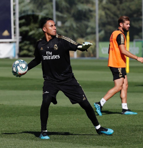 나바스, 결국 레알 떠나나…西 매체 "PSG와 협상 중"