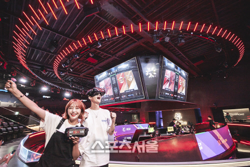 [참고사진] SKT_e스포츠_VR_1
