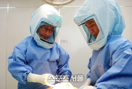 (1)무릎인공관절 수술_제공 힘찬병원