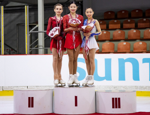 주니어 그랑프리 금메달 이해인 "쇼트 부진, 프리에서 만회해 행복"