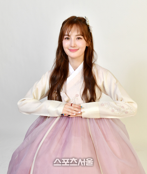 가수 라나 한복 추석인터뷰