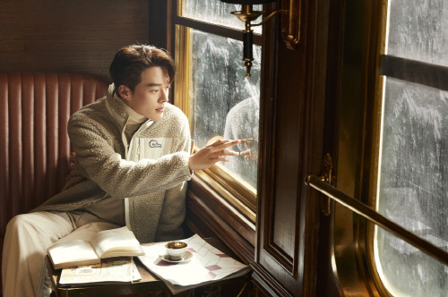 [이미지2] 네파 데이브 보아 플리스 자켓을 착용한 장기용 화보