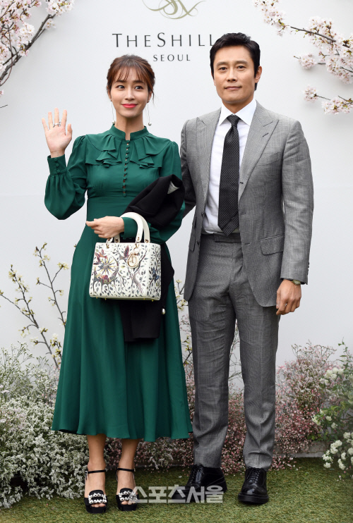 [포토]이정현 결혼식에 참석한 이병헌-이민정 부부