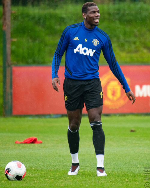 레알, 포그바 포기하지 않았다…西 매체 "내년 1월 영입 재시도"