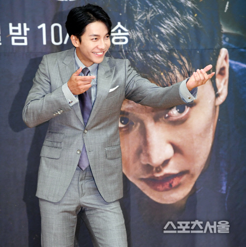 [포토] 이승기, 익살스럽게~