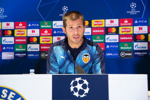 발렌시아 선수단, UCL 첼시전 공식 기자회견 '보이콧'