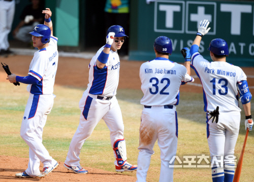 [포토] 박병호, 5회 스리런포 쾅