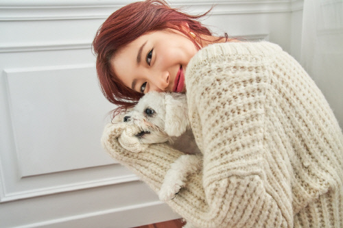 [보도자료] 수지, \'청순+성숙\'