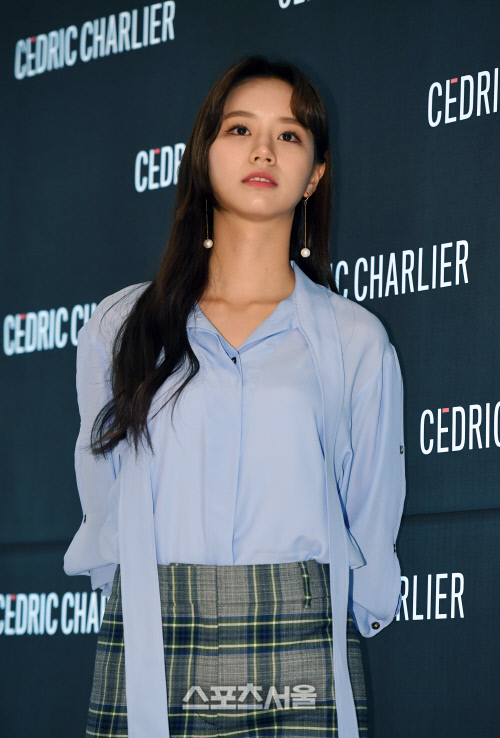 [포토]혜리, 미모 뽐내며...
