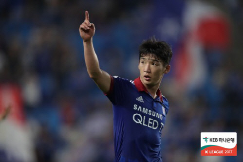 '친정사정 볼 것 없다' 예비역 병장 김민우, 전역 4일만에 친정팀 부메랑 되나