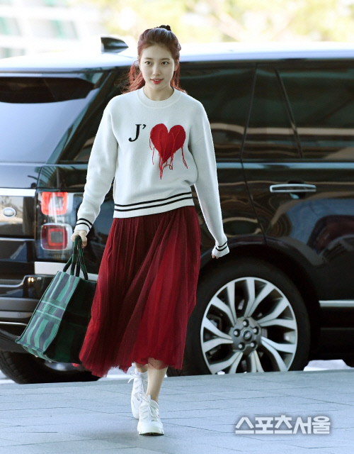 [포토] 수지, 공항 도착이요~