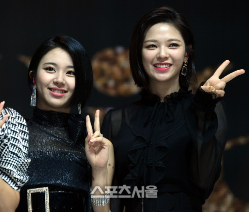 [포토] 트와이스 채영-정연, 귀여운 브이 포즈