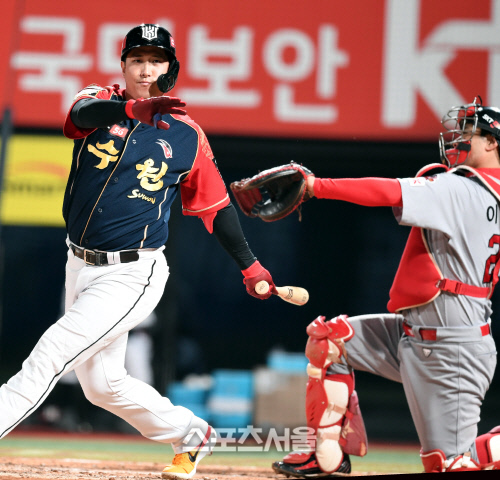 [포토] 황재균 '큰 거 하나 노렸는데'