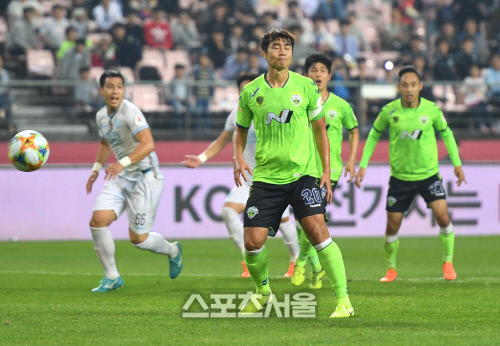 [포토]전북 이동국, 페널티킥 실축의 아쉬움