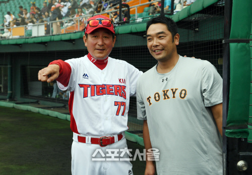 KIA 김기태 감독...아베, 오랜만[포토]