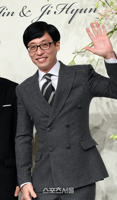 유재석·김용만 늦게 받은 출연료, 세금은 미리 냈다! [스타稅 스토리]