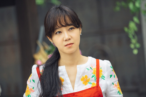 '동백꽃', 믿고 보는 '공효진표 로코'에 스릴러 한 스푼…新 인생캐 기대