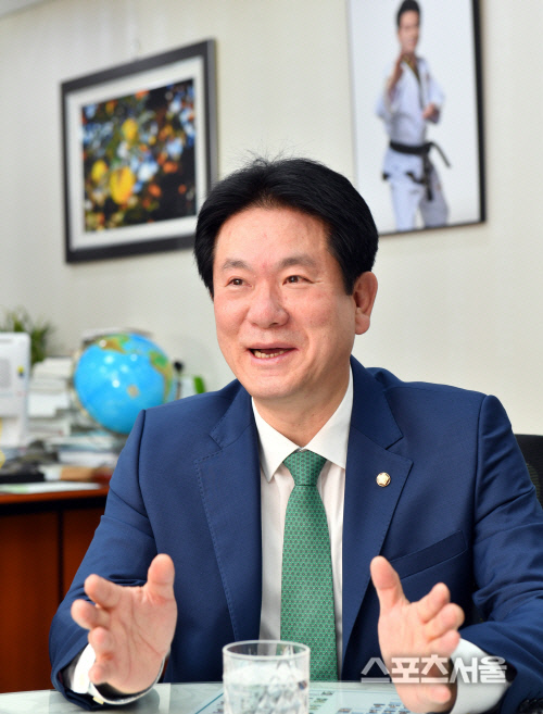 이동섭 의원실 지방 e스포츠 경기장 부실화 우려...부족한 예산, 비전문가 심사로 선정