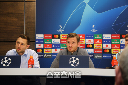 '대패로 휘청' 토트넘, 불화설부터 외도 루머까지…에릭센 "헛소리하네"