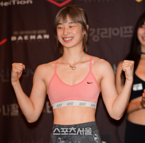 실력과 미모를 겸비한 '케이지의 김연아' 서지연, 더블지FC 03에서는 타격으로 승부를 낼 것이다!