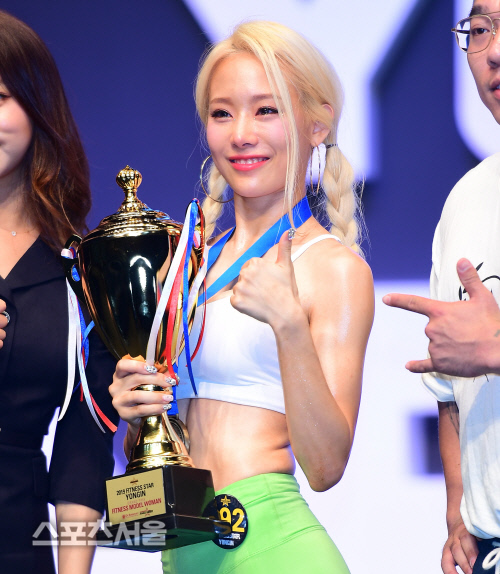 피트니스스타용인 피트니스모델 그랑프리 김효진, 한 아이 엄마라고 하면 다들 놀래요[포토]