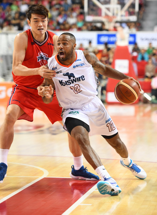 MBJ_4730_1570261708_photo