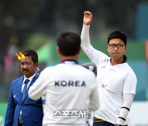 양궁 간판 김우진, 전국체전 50m서 22년 만의 세계新…개인 통산 세 번째
