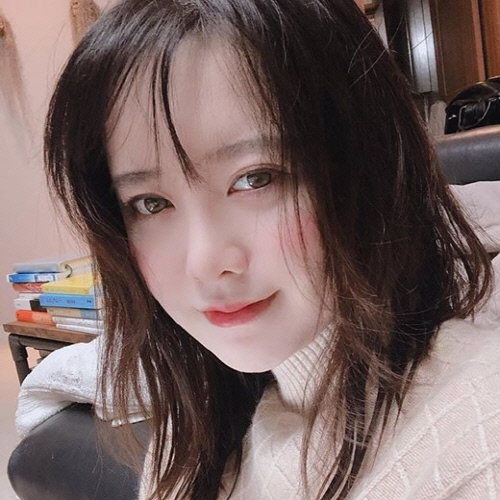 "인터뷰 가요" 구혜선, 파경 논란에도 작가로 열일 행보 ing