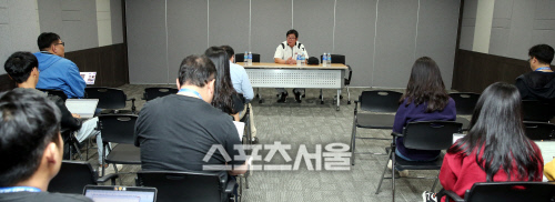 [포토] 기자회견하는 류중일 감독