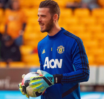 맨유 레전드 폴 인스의 공개 저격 "데 헤아, 어떤 문제점 있는지 모르고 있어"