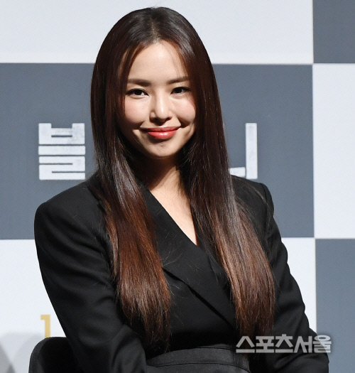 [포토] 이하늬, 올 블랙으로~!