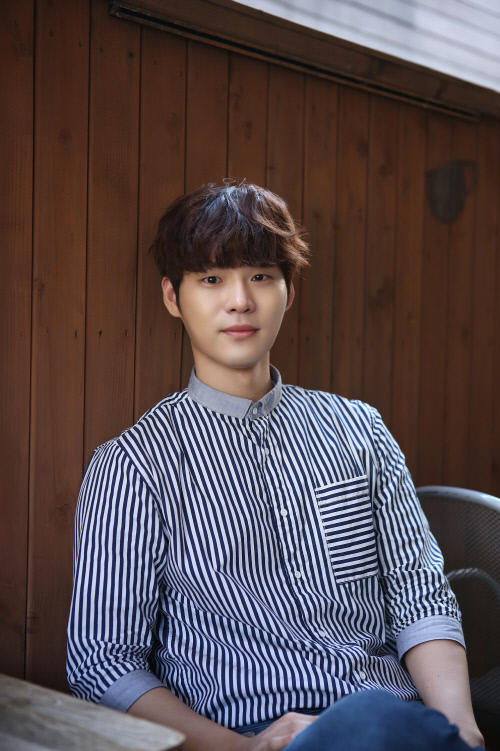 '멜로가 체질' 윤지온 "이병헌 감독, '스물'로 팬 돼...함께할 수 있어 영광"[SS인터뷰②]