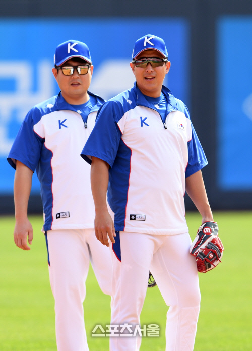 [포토]나란히 훈련하는 황재균과 양의지