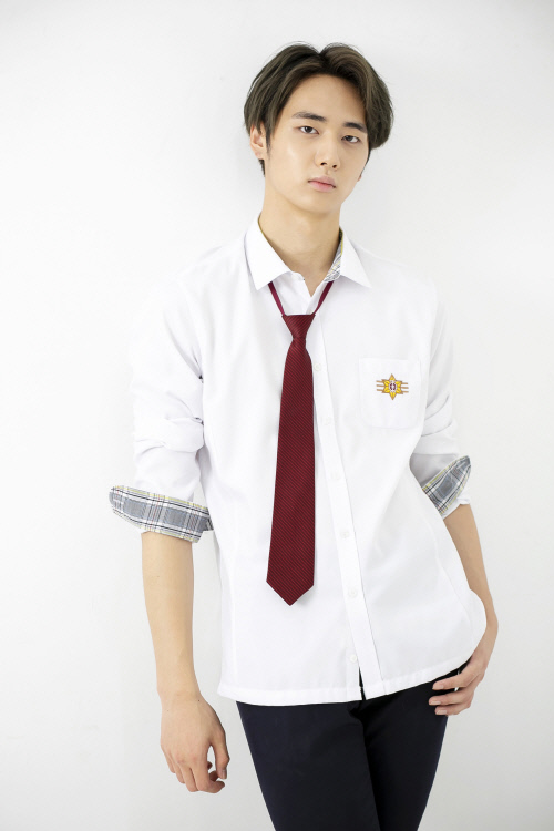 신예 한승빈, 서울패션위크 런웨이 출격→티앤아이컬쳐스와 전속계약 '겹경사'